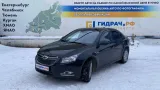 Направляющая заднего бампера правая Chevrolet Cruze (J300) 94833089