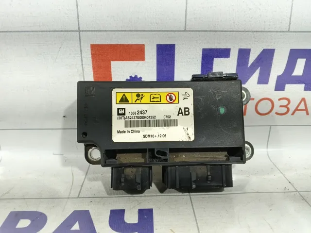 Блок управления AIR BAG Chevrolet Cruze 13582437