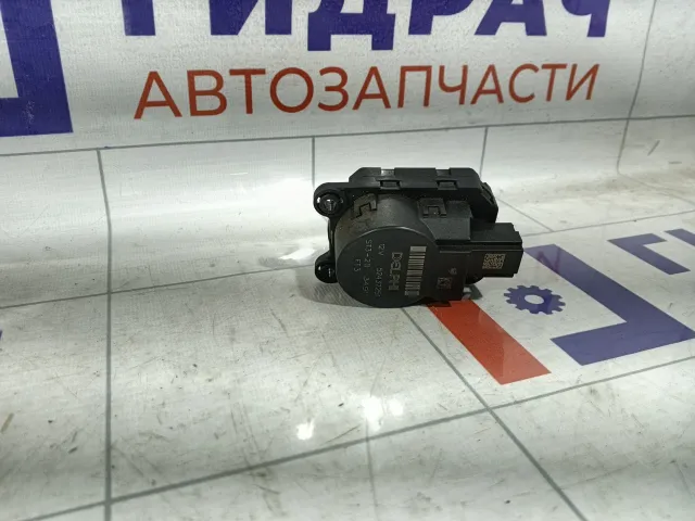 Моторчик заслонки отопителя (печки) Chevrolet Cruze 52437251
