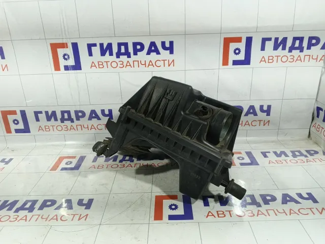 Корпус воздушного фильтра Chevrolet Cruze 13301778
