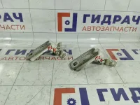 Петли двери передней левой Chevrolet Cruze