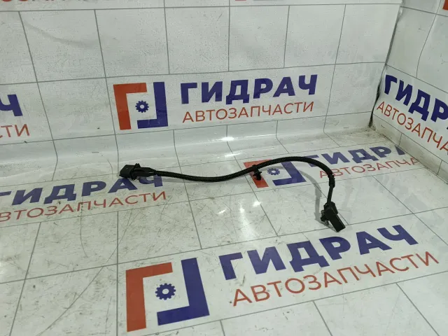 Датчик положения коленвала Chevrolet Cruze 55567243