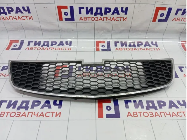 Решетка радиатора Chevrolet Cruze 95028166
