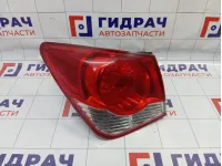 Фонарь задний наружный левый Chevrolet Cruze 95039730