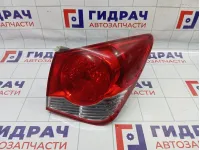 Фонарь задний наружный правый Chevrolet Cruze 95039731
