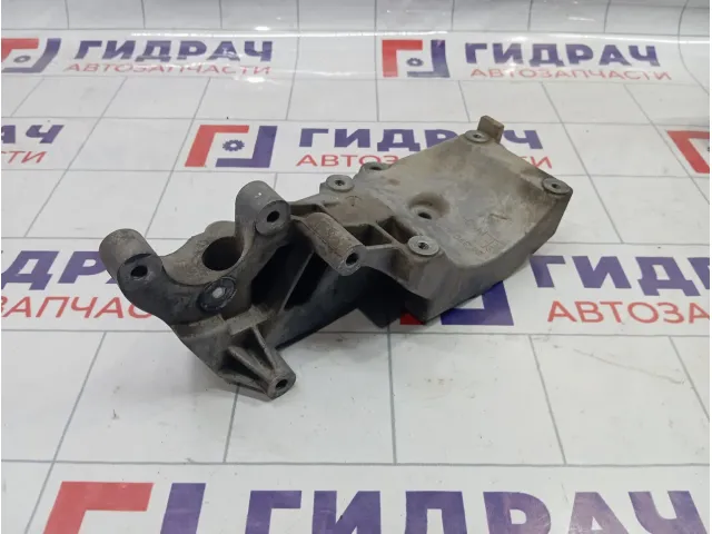 Кронштейн кондиционера Chevrolet Cruze 96870203