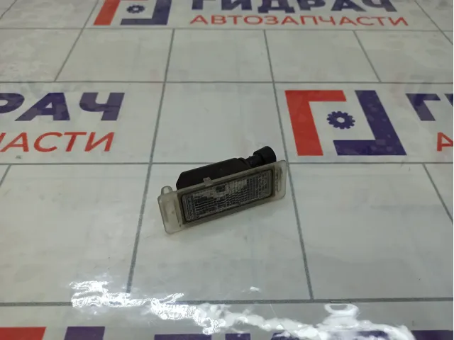 Фонарь подсветки номера Chevrolet Cruze 13502179