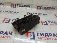 Корпус блока предохранителей Chevrolet Cruze 95963459