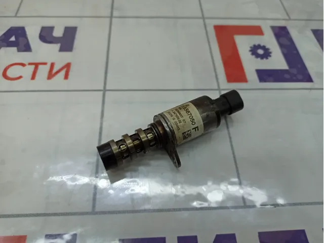 Клапан электромагнитный изменения фаз грм Chevrolet Cruze 55567050