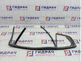 Уплотнитель стекла двери задней правой Chevrolet Cruze 42490957