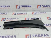 Решетка под лобовое стекло (Жабо) правая Chevrolet Cruze 95130243