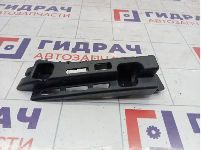 Направляющая бампера заднего левая Chevrolet Cruze 96962847
