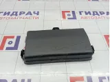 Крышка блока предохранителей Chevrolet Cruze 13222784