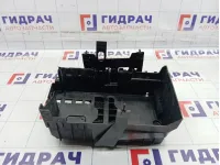 Кронштейн крепления аккумулятора (АКБ) Chevrolet Cruze 13354419
