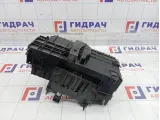 Кронштейн крепления аккумулятора (АКБ) Chevrolet Cruze 13354419