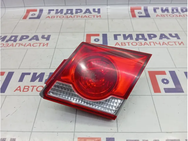 Фонарь задний наружный правый Chevrolet Cruze 95130773