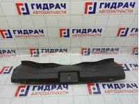 Обшивка багажника на заднюю панель Chevrolet Cruze 95225627
