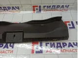 Обшивка багажника на заднюю панель Chevrolet Cruze 95225627