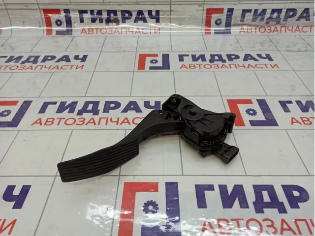 Педаль газа Chevrolet Cruze 13252702