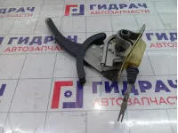 Рычаг, педаль стояночного тормоза Chevrolet Epica  95209254