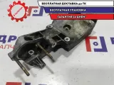 Кронштейн компрессора кондиционера Chevrolet Lacetti 96352822.