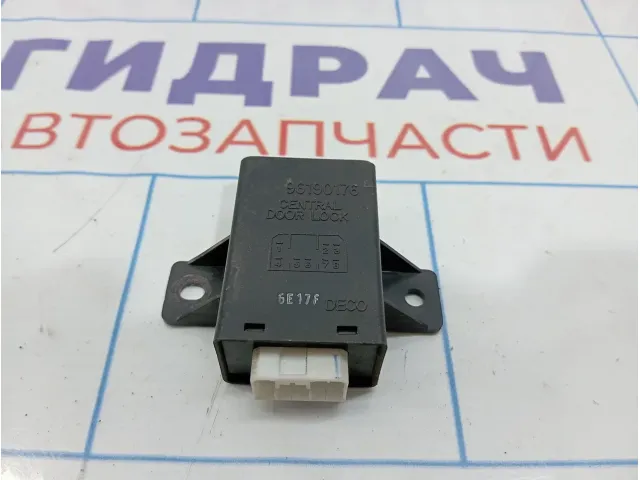 Блок управления центральным замком Chevrolet Lacetti 96190176