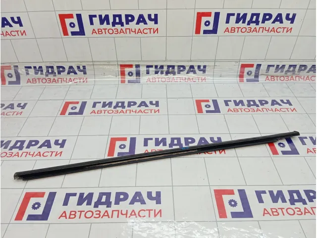 Накладка стекла переднего правого Chevrolet Lacetti 96801689