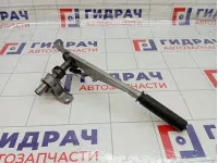 Рычаг, педаль стояночного тормоза Chevrolet Lacetti 96549821