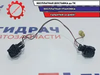 Кнопка звукового сигнала Chevrolet Lacetti 93742520. В рулевое колесо.