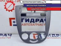 Рамка магнитолы Chevrolet Lacetti 96453337.