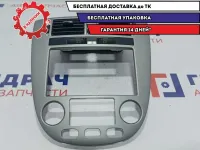 Рамка магнитолы Chevrolet Lacetti 96555042. Трещина.