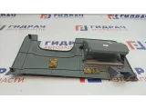 Накладка Chevrolet Lacetti 96554992. Под торпедо, слева внизу.