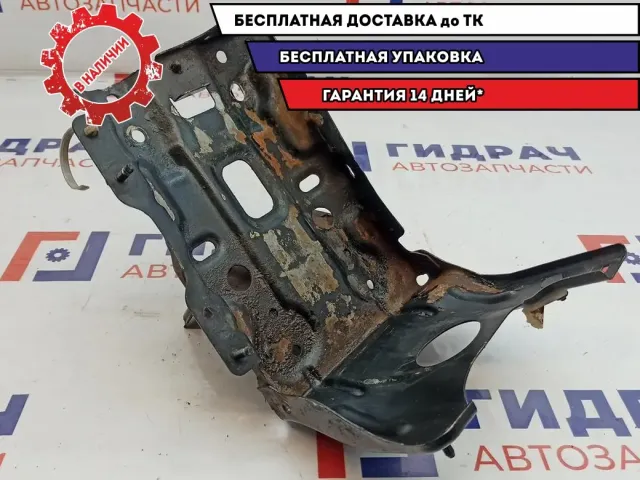 Крепление АКБ Chevrolet Lacetti 95405236. Дефект.