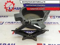 Ящик для инструментов с домкратом Chevrolet Lacetti 96484324.