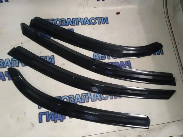 Ветровики комплект Chevrolet Lacetti HB