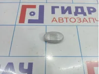 Повторитель на крыло белый Chevrolet Rezzo 96415789