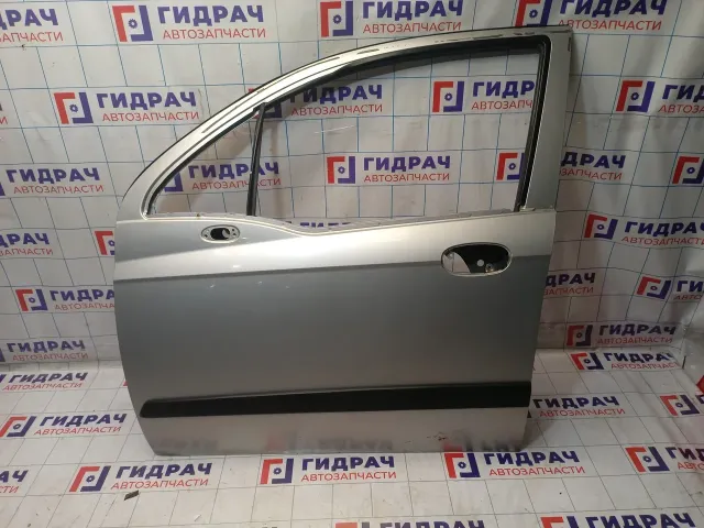Дверь передняя левая Chevrolet Spark (M200) 96601157