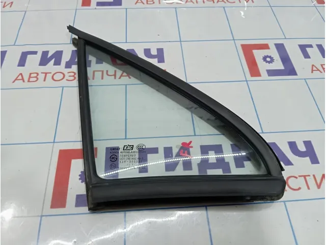 Стекло двери передней правой (форточка) Chevrolet Spark (M200) 96601343