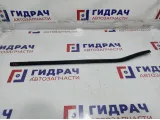 Накладка стекла переднего правого Chevrolet Spark 96601517. Царапины.