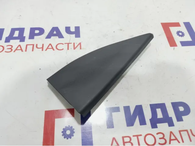 Накладка двери задней левой Chevrolet Spark 96657228. Царапины.Уголок внутрений.