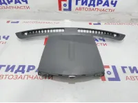 Накладка декоративная на торпедо верхняя Chevrolet Spark 96591647. Царапины.