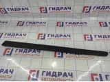 Молдинг передней левой двери Chevrolet Spark 96657019. Сломаны крепления.