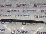 Молдинг передней левой двери Chevrolet Spark 96657019. Сломаны крепления.