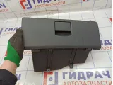 Бардачок Chevrolet Spark 96455380. Царапины.