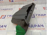 Бардачок Chevrolet Spark 96455380. Царапины.