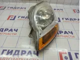 Фара левая Chevrolet Spark 96590406. Потертости.