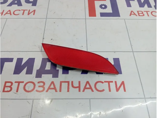 Отражатель в бампер задний правый Chevrolet Spark (M300) 96844218
