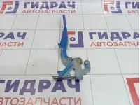 Петля капота левая Chevrolet Spark (M300) 95962308