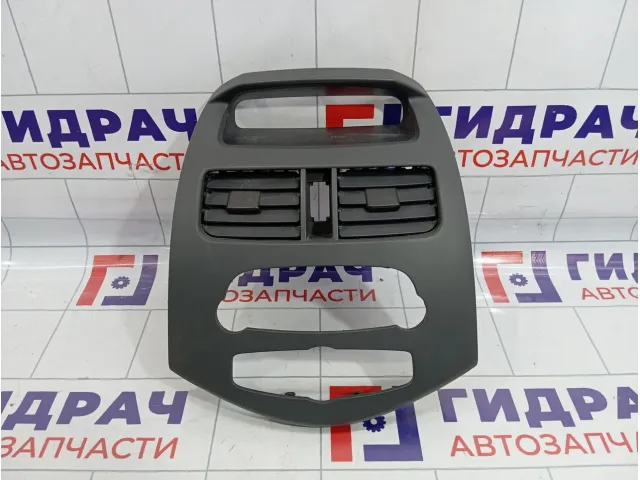Дефлектор воздушный центральный Chevrolet Spark (M300) 95015818