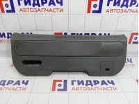 Обшивка двери багажника Chevrolet Spark (M300) 95171352